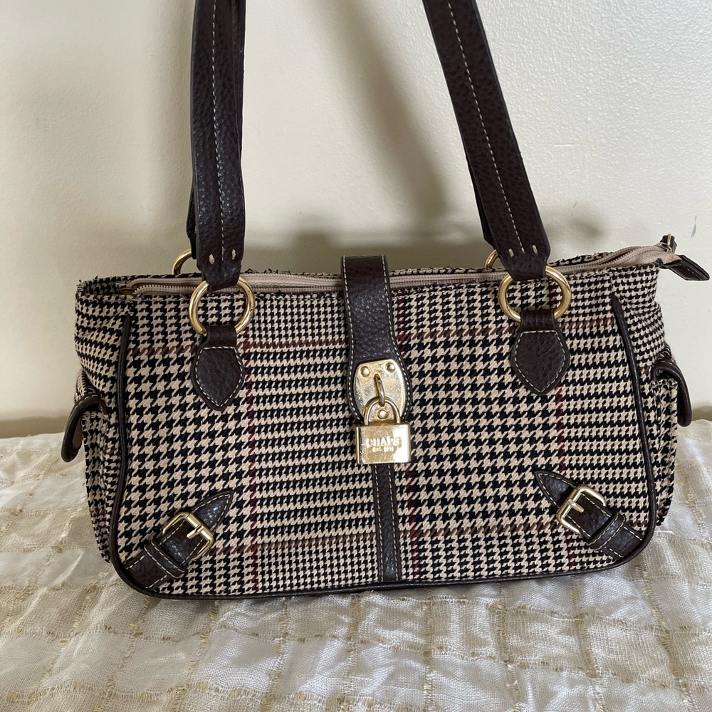 CHAPS Woman’s Bag